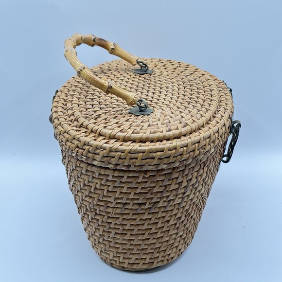 Vintage Wicker Woven Basket Bucket Purse Brass Koi Fish Clasp - Picture 5 of 9